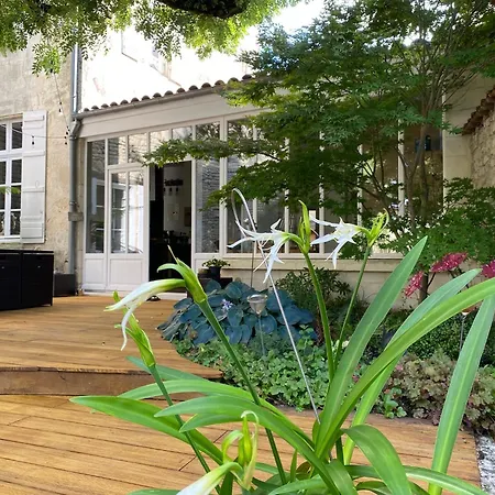 Le Relais D'angely Saint-Jean-dʼAngély