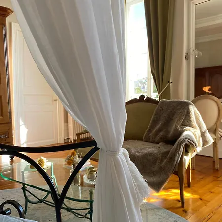 Le Relais D'angely 3*
