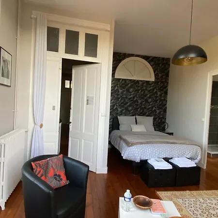 Le Relais D'angely 3*