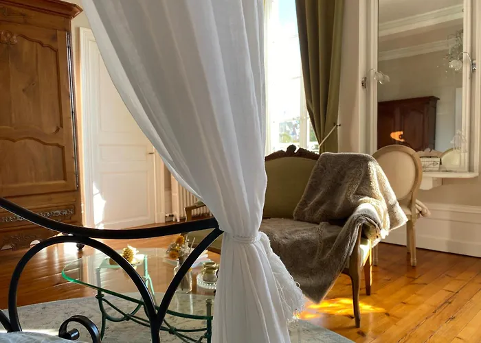 Le Relais D'angely 3*