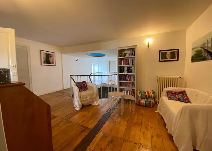 Le Relais D'angely Bed & Breakfast