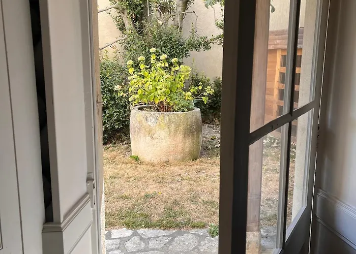 فندق مبيت وإفطار Le Relais D'angely Saint-Jean-dʼAngély