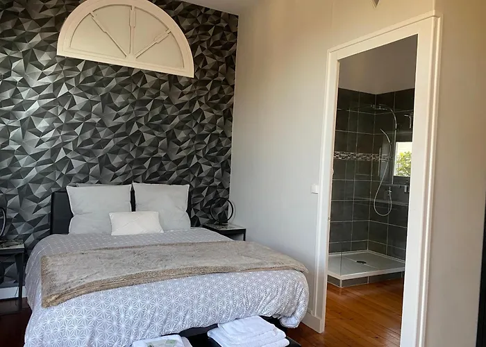 فندق مبيت وإفطار Le Relais D'angely Saint-Jean-dʼAngély